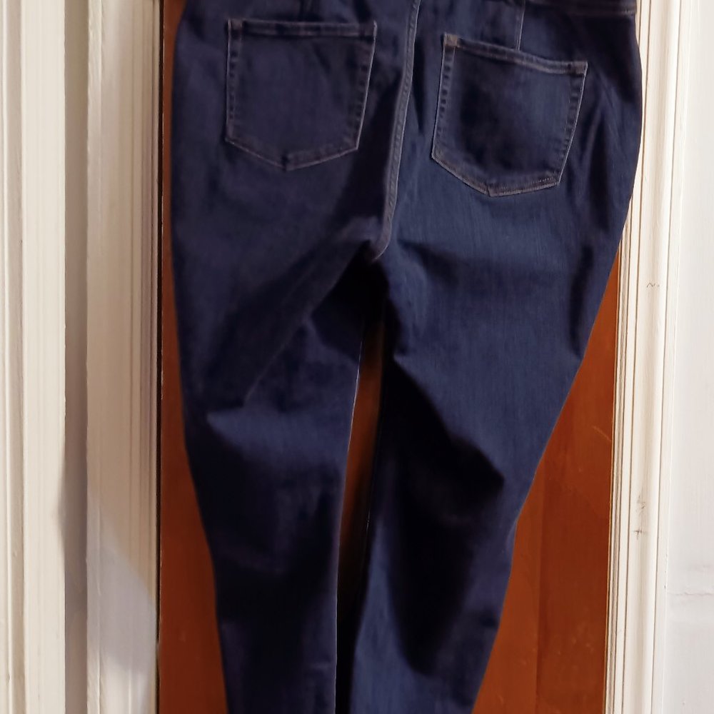 Jeans - Picture 2 of 3